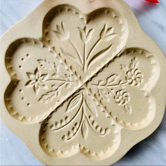 Brown Bag Cookie Art•Vintage 1994 Four Hearts•All Original Tags and Recipe Book - Picture 3 of 9